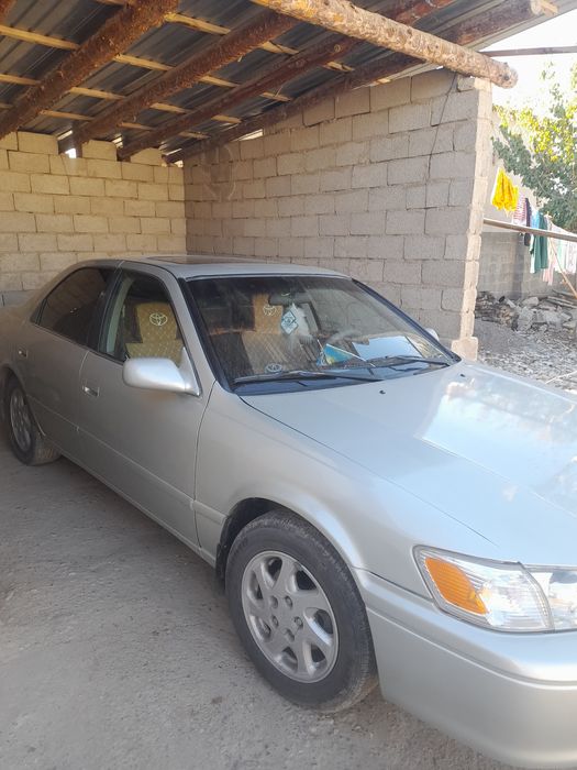 Тойота камри 25 ,,