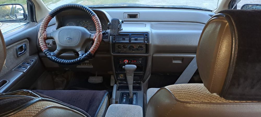 Митсубиси Спэйс Вагон автомат