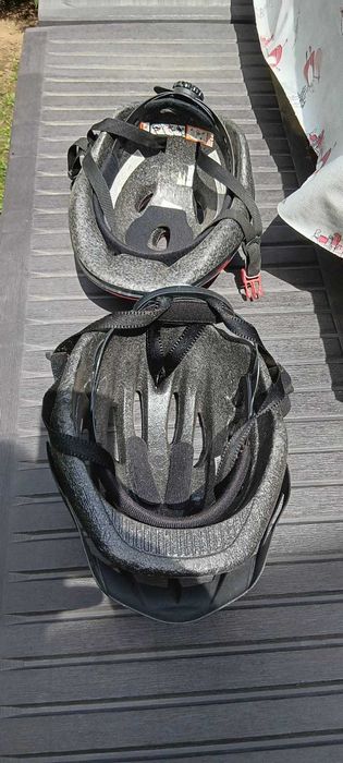 Skateboard-uri si casti de bicicleta