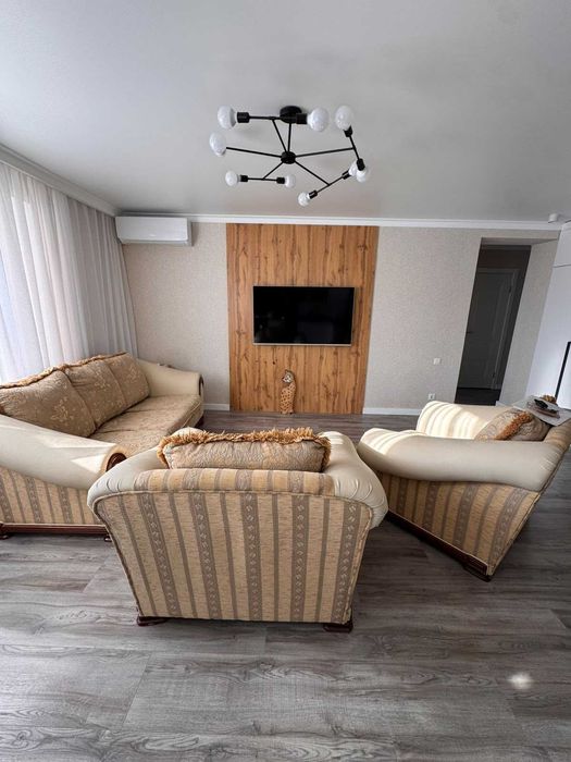 Продается 3 ком квартира район Галактика