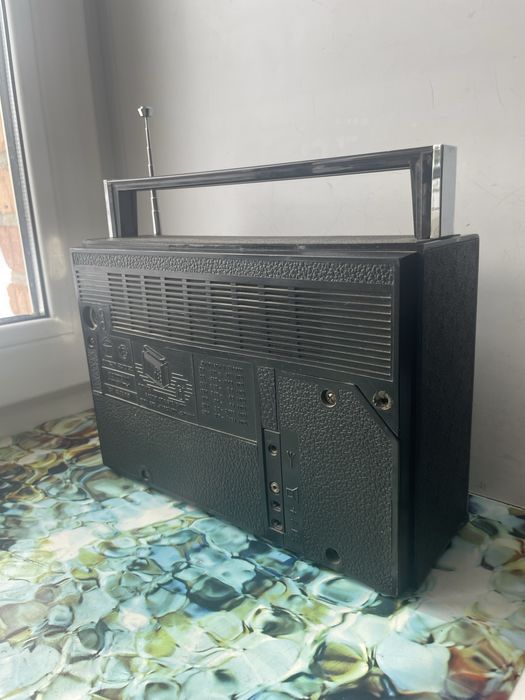 Советский радиоприемник Вэф-202