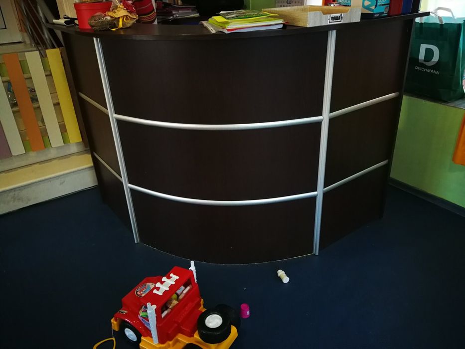 Детско обзавеждане- разпродажба от детско заведение.