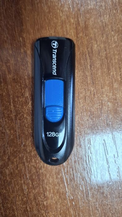 USB накопитель Transcend JetFlash 790 128 Гб