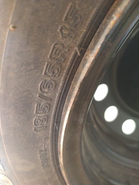 Единична гума с джанта