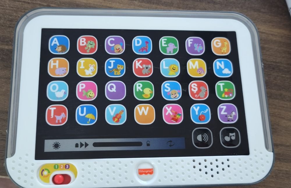 Tableta copii FisherPrice, Alfabet