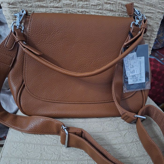 Нова кафява чанта с дълга дръжка