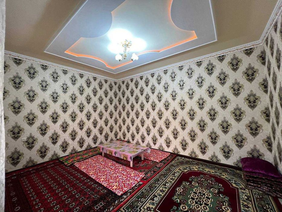 Uchastka sotiladi Sergeli tuman 4.2 sotix 8 ta xona 9chi oshxona