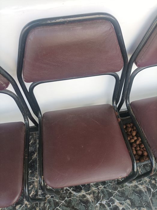 Тръбни столове 3бр.