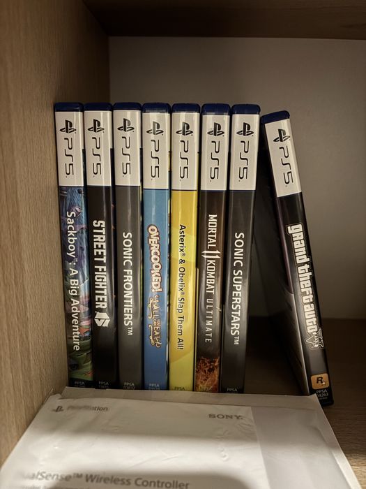 Продавам PS5 Slim