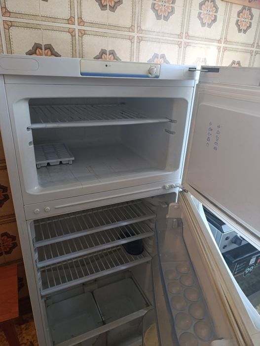 Продается холодильник