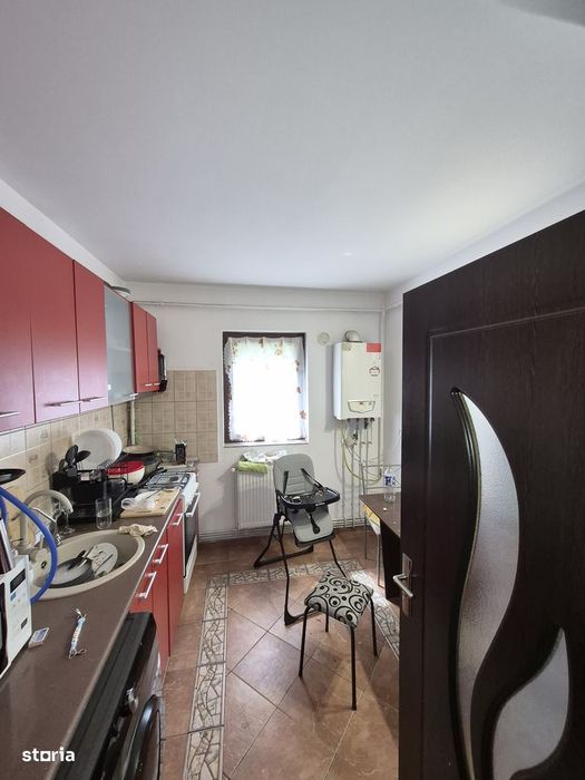 Apartament cu 3 camere decomandat Valea Lupului pe lângă Soleia