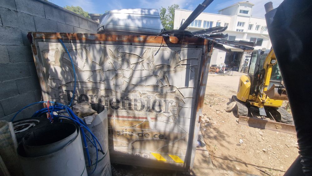 Два форгона за камиони или помещения