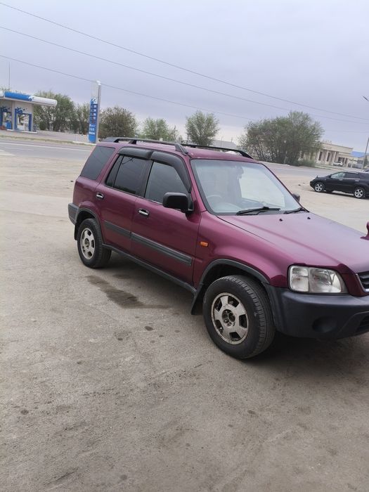 Хонда продаётся правый руль.