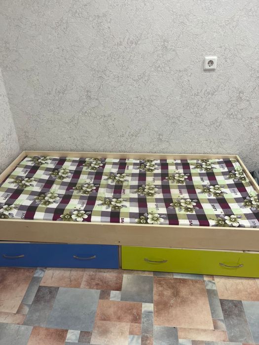 Продам кровать и шкаф