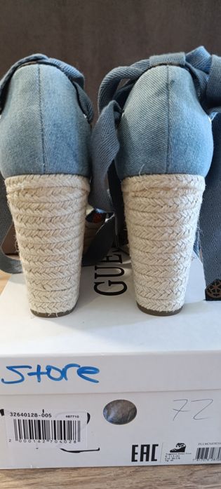 Нови летни обувки/сандали GUESS