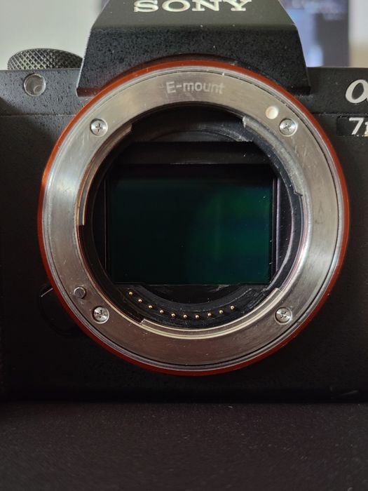 Sony A7II cu obiectiv Sony FE 1.8/50mm-vand urgent