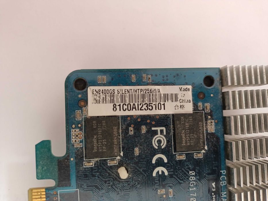 Продам видеокарту "ASUS NVIDIA GeForce 8400GS".