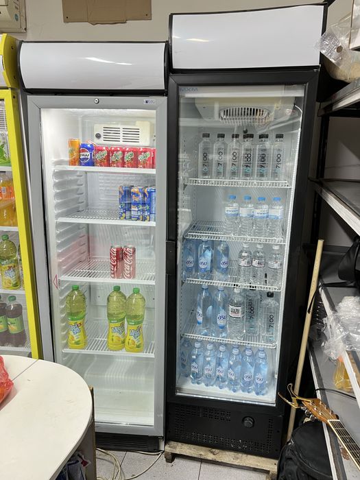 Витринный холодильник