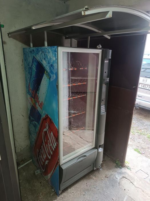 Вендинг машини Зануси Снаки Vending Zanussi Snakky