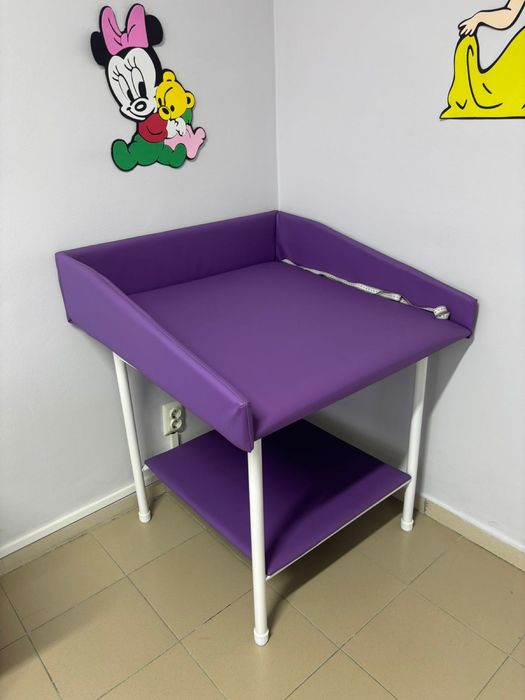 Пеленальный стол