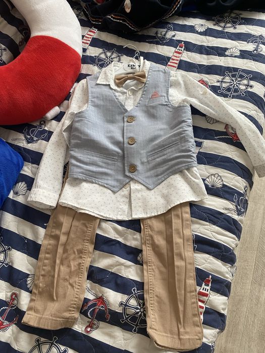 Продам костюм тройку