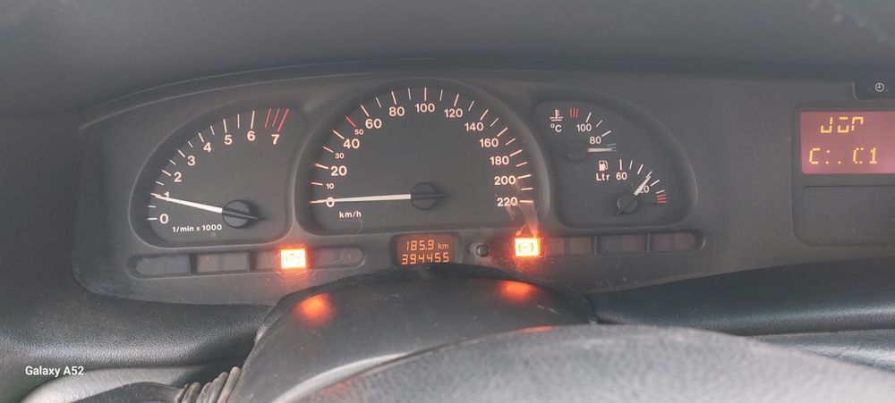 Опель вектра 1998года