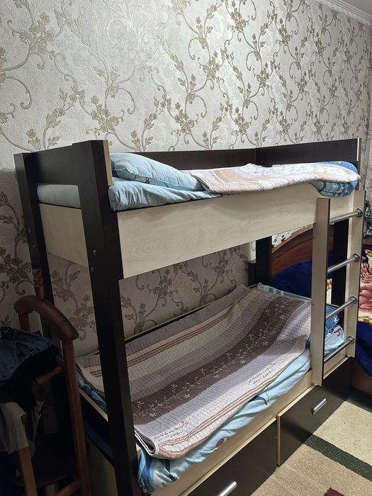 Кровать детская продаю