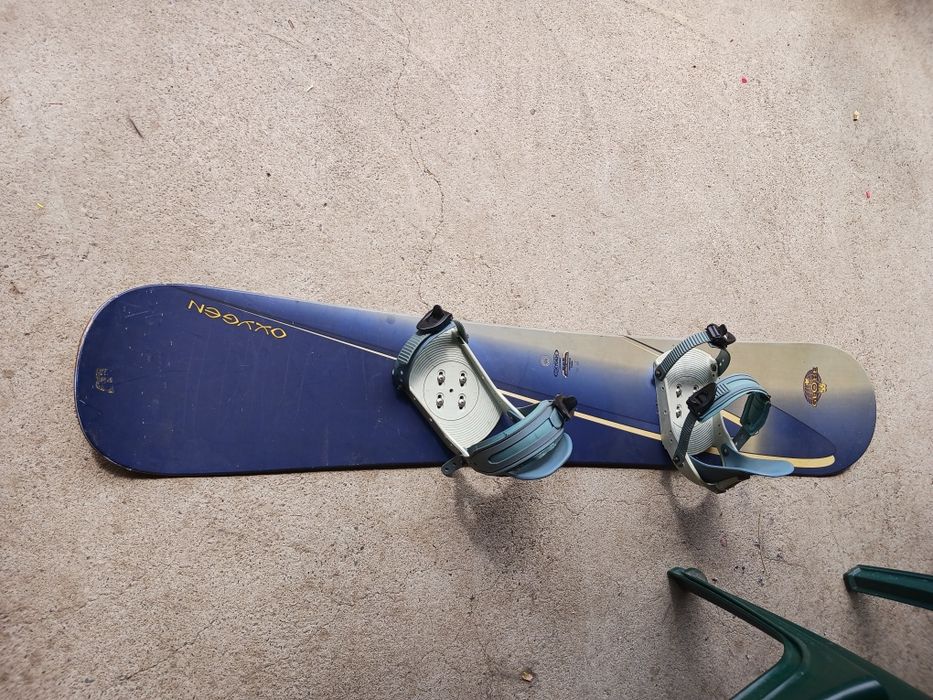 Placa Snowboard Oxygen cu legaturi incluse.
