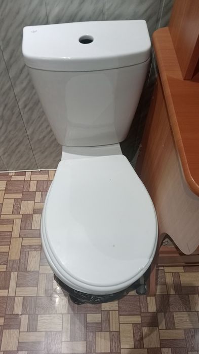 Унитаз б/у жарыгы жок