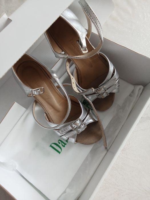 Танцевальные туфли