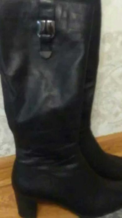 Кожаные женские сапоги