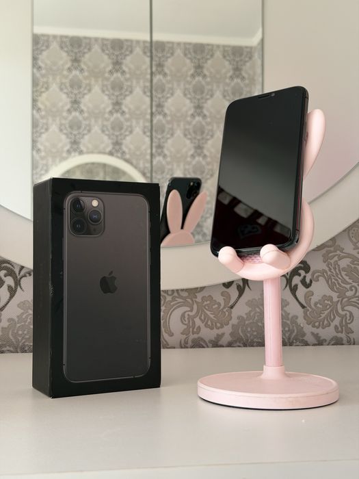 Продам Айфон 11 про