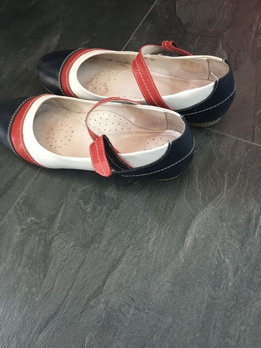 Равни обувки39 номер