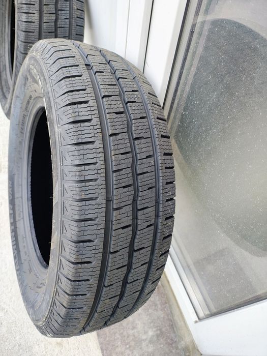 2 Anvelope iarna Noi 215/65 R1555c