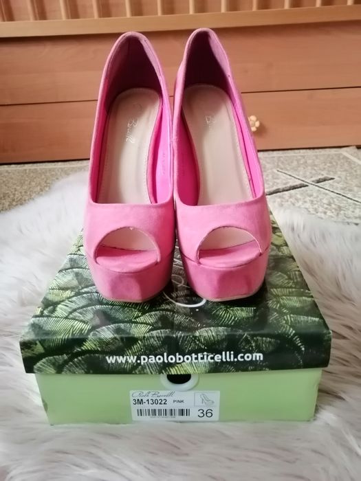 Дамски обувки на ток