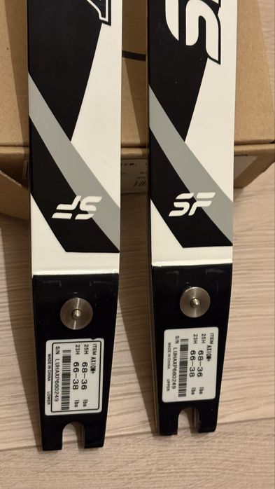 Lame arc recurve Sebastien Flute Axiom+ 36 lbs, Medium, ILF