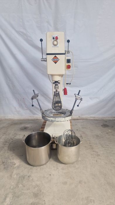 Немски сладкарски миксер Rego CM3