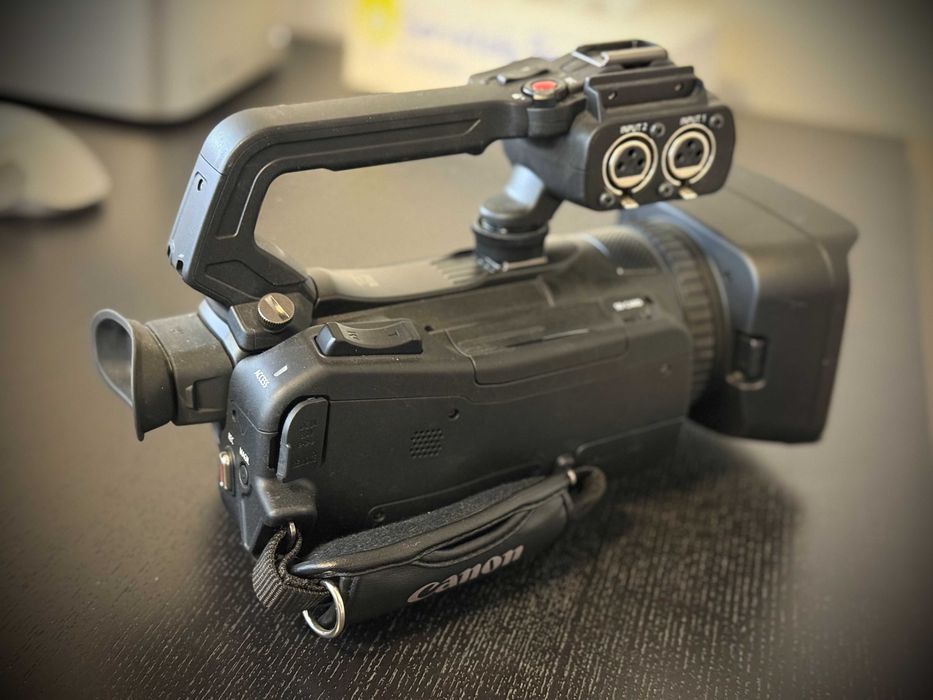 Canon XA50 Camera Video Profesionala UHD 4K