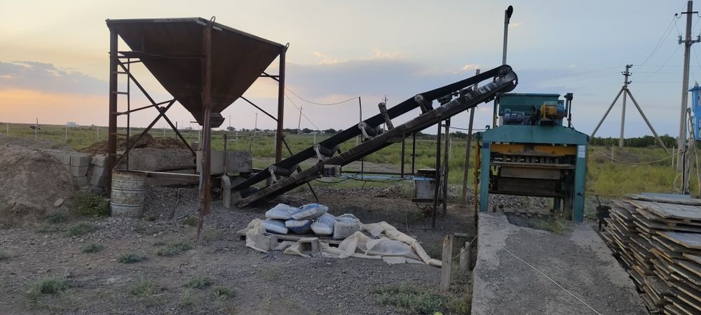 Пекаблочный станок, шлакоблочный станок,сплитерный станок,