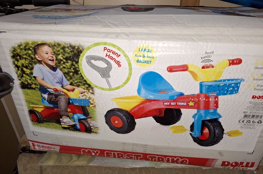 Tricicleta copii cu sistem ghidare + cadou jucarie locomotiva