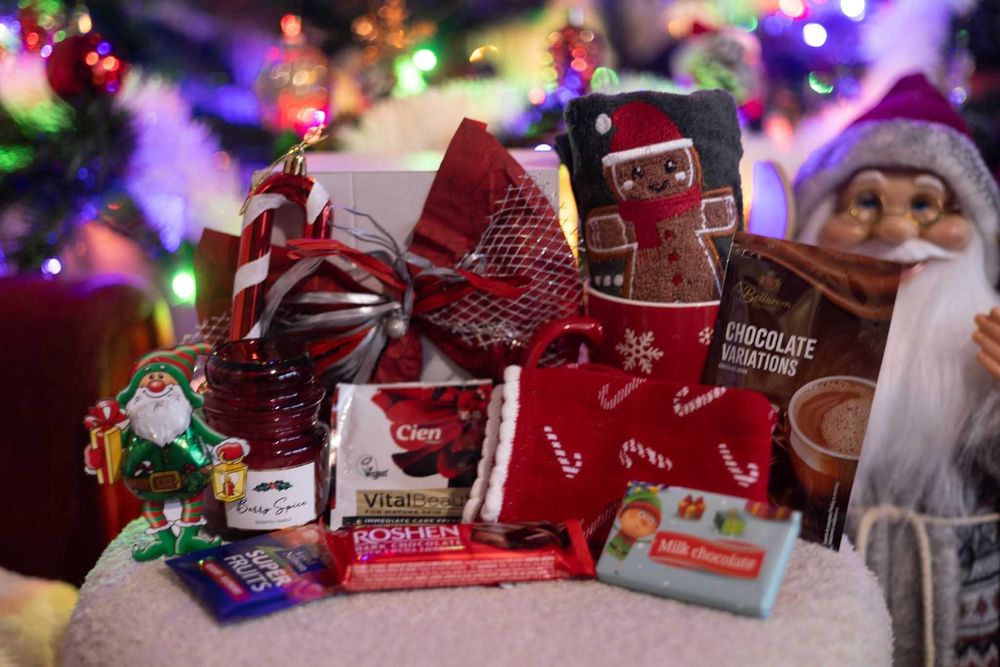 Коледни подаръчни кутии