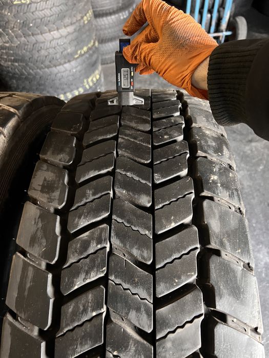 2 anvelope camion tractiune 315/70/22.5 , Truckstar , 13-14 mm