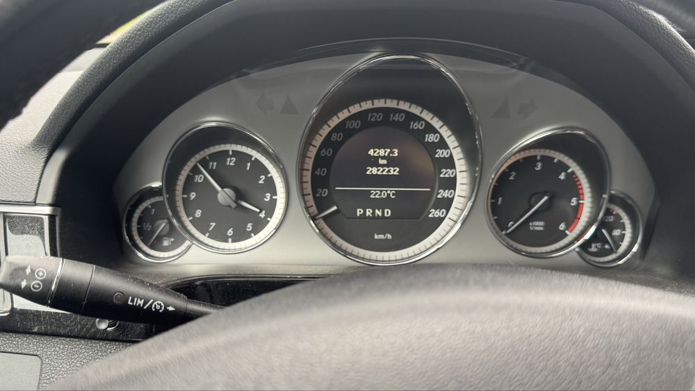 MERCEDES-BENZ E-Class 2009 — imagine 4