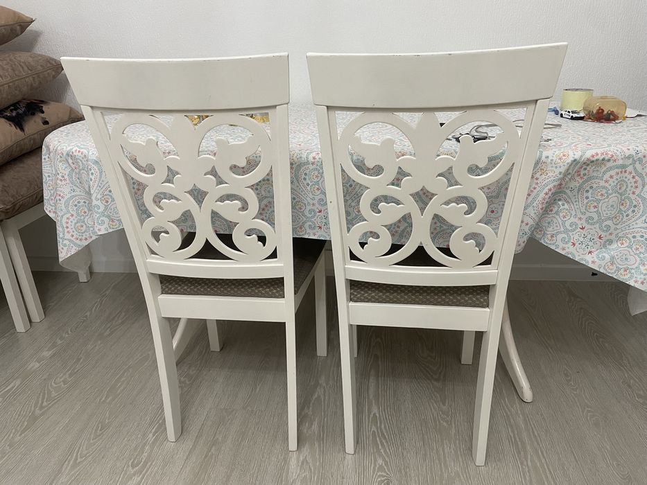 Стуля для кухни и гостиной