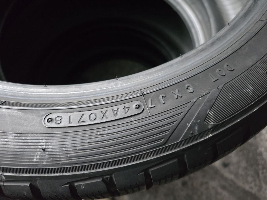 Toyo 225/45 R18 95V MS iarnă