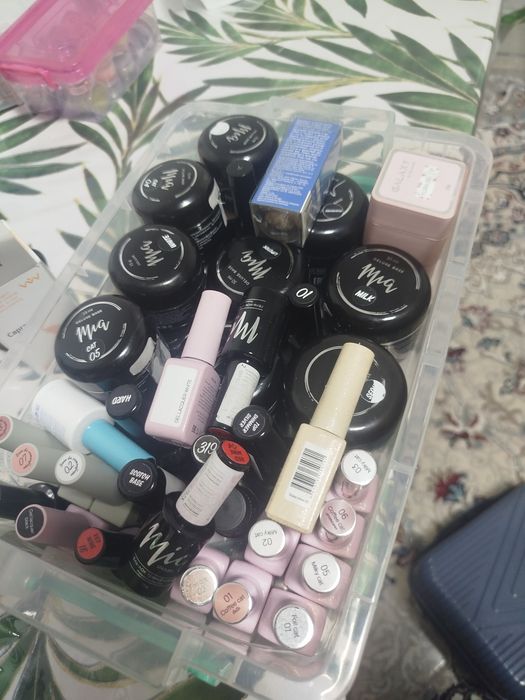 Продам все для маникюра