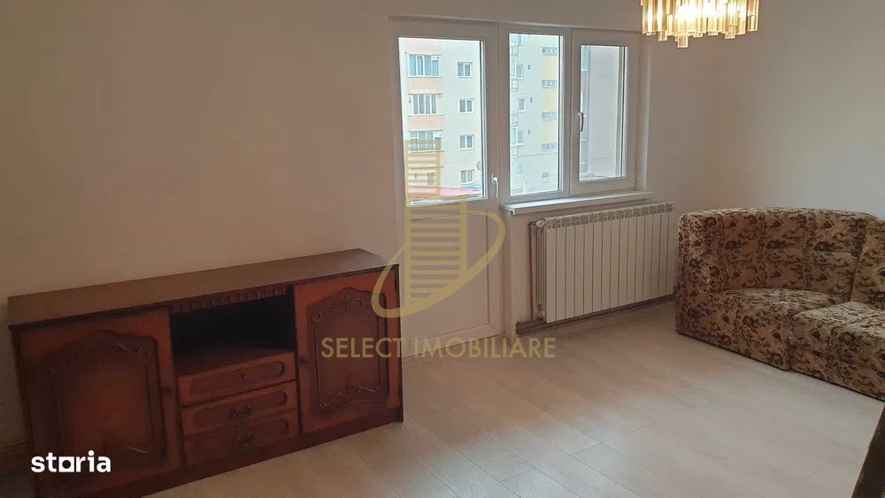 Apartament de 3 camere, decomandat, 68 mp., zona Han