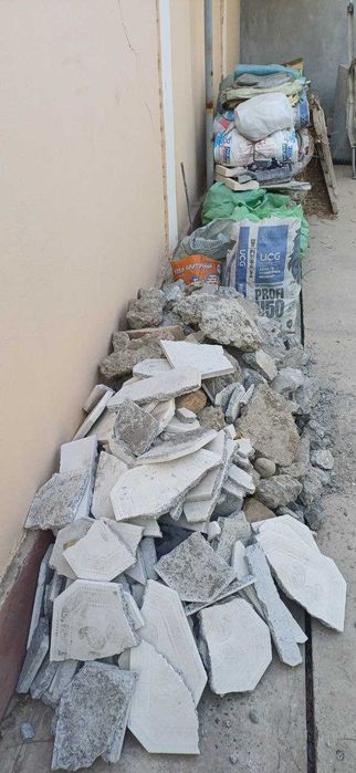 Бетон ва брусчатка булаклари