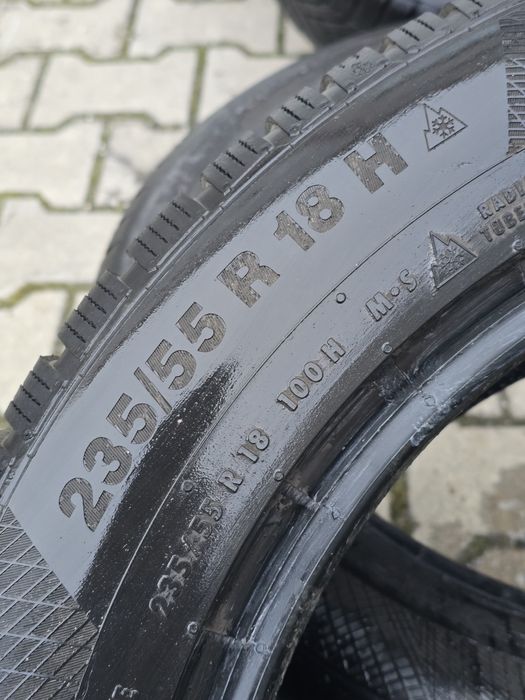 235 55 18 Continental