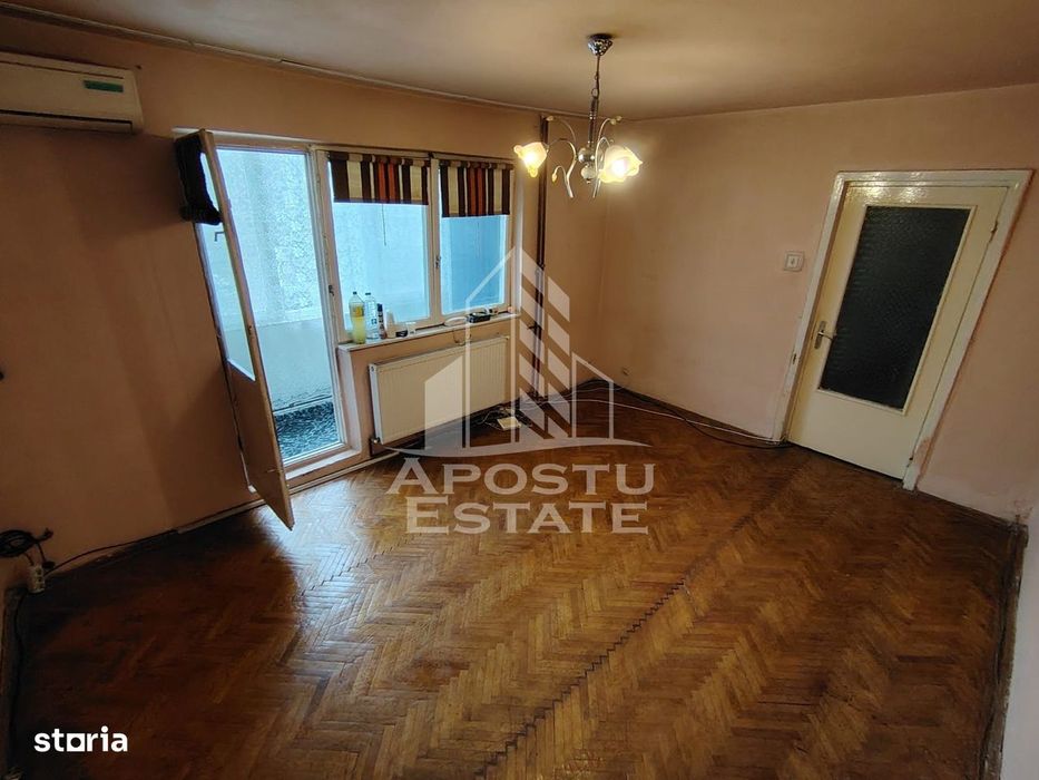 Apartament cu 2 camere de vanzare, boxa, Zona Cetatii, Timisoara — fotografia 3